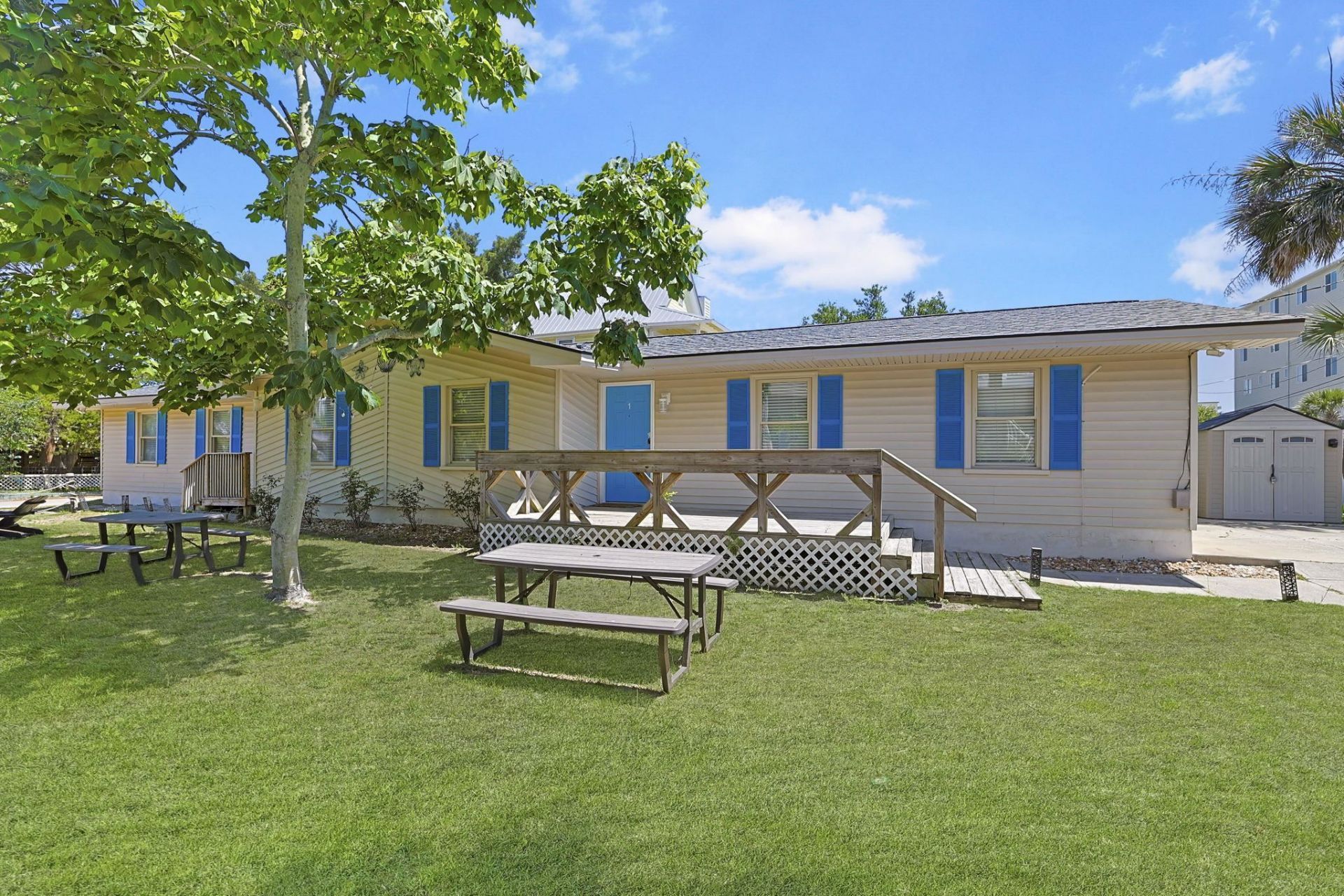 4610 Seaview St.  Photo 44