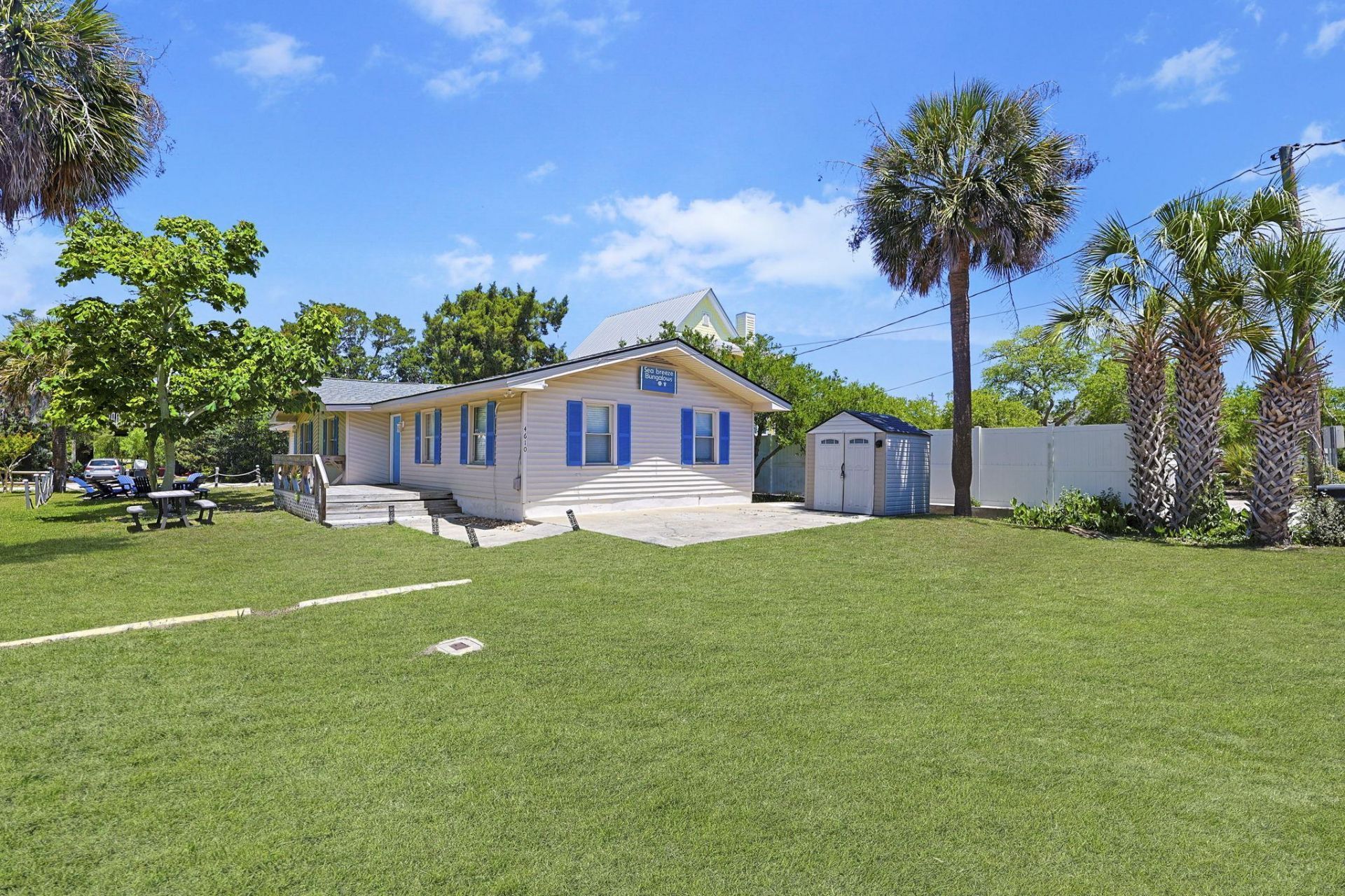 4610 Seaview St.  Photo 45