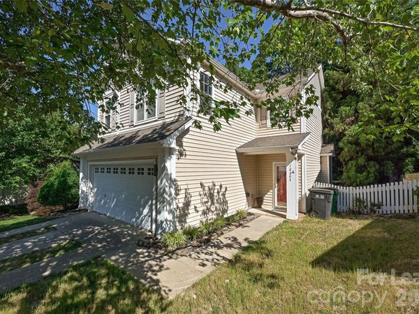 10208 Old Carolina Drive , Charlotte, NC 28214
