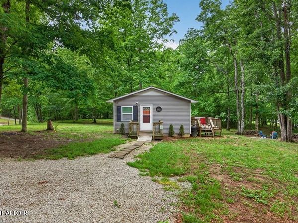 1211 Camp Belle Air Rd, Sparta, TN 38583