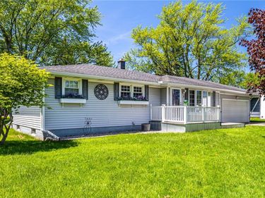 7 E Crest Drive, Rochester, NY 14606