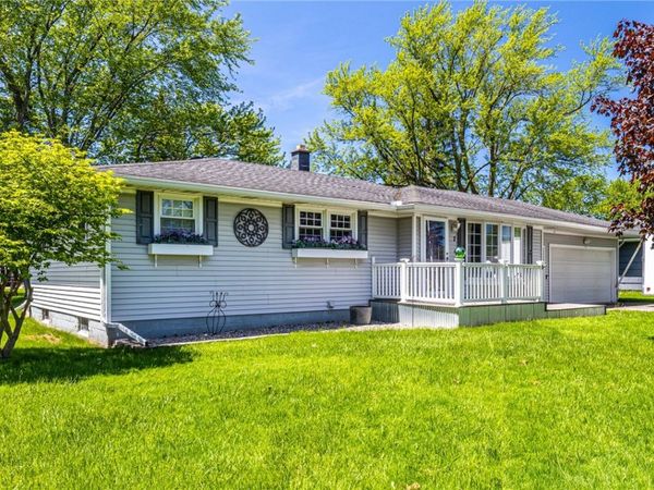 7 E Crest Drive , Rochester, NY 14606