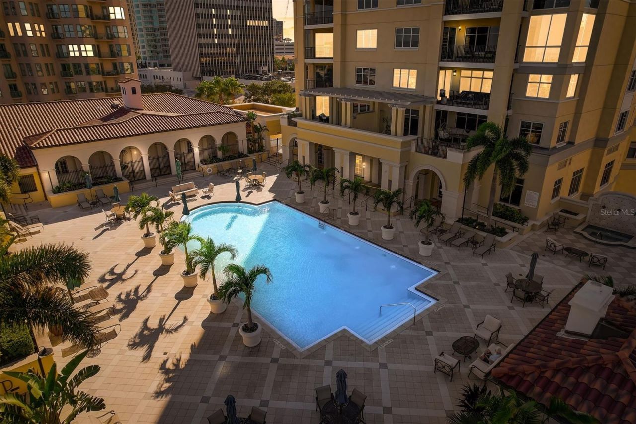 300 Beach Drive Ne, Unit 305, Saint Petersburg, FL 33701 Photo