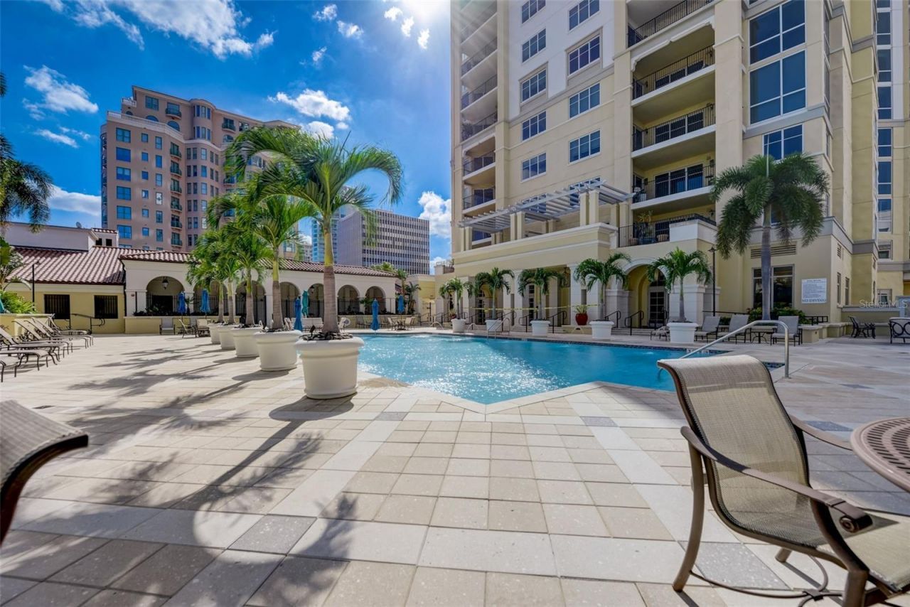 300 Beach Drive Ne, Unit 305, Saint Petersburg, FL 33701 Photo