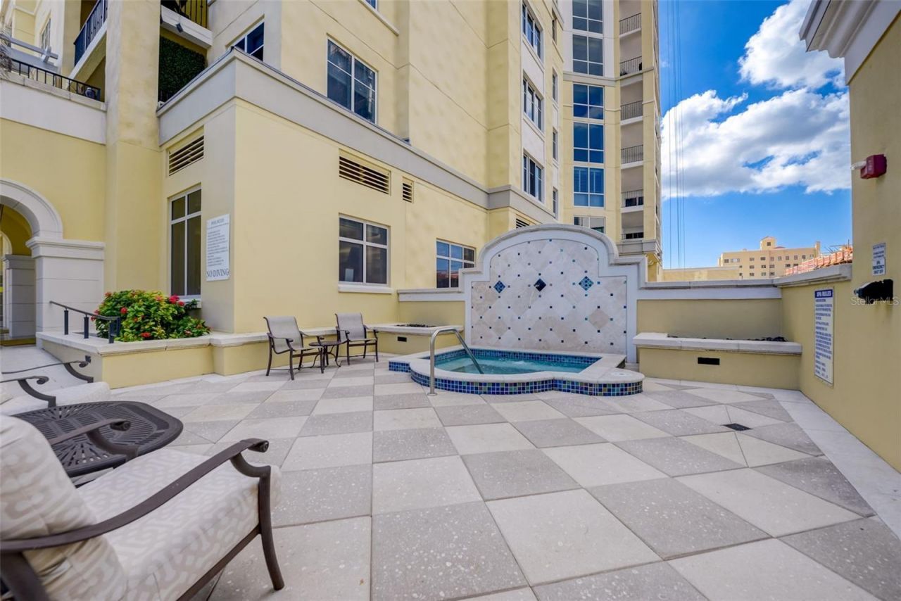 300 Beach Drive Ne, Unit 305, Saint Petersburg, FL 33701 Photo