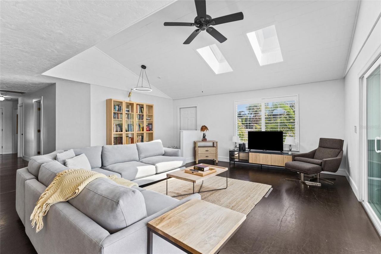 315 Spring Avenue, Anna Maria, FL 34216 Photo