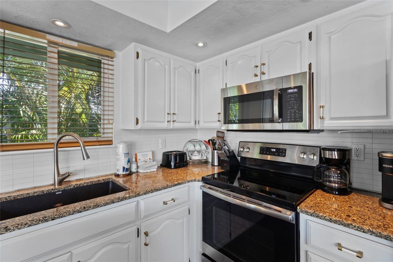 315 Spring Avenue, Anna Maria, FL 34216 Photo