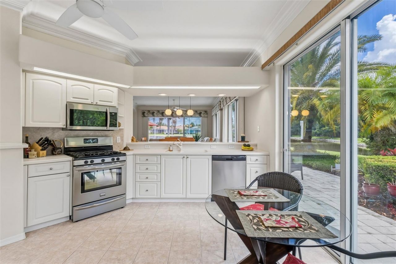 8669 54th Avenue Circle E, Bradenton, FL 34211 Photo