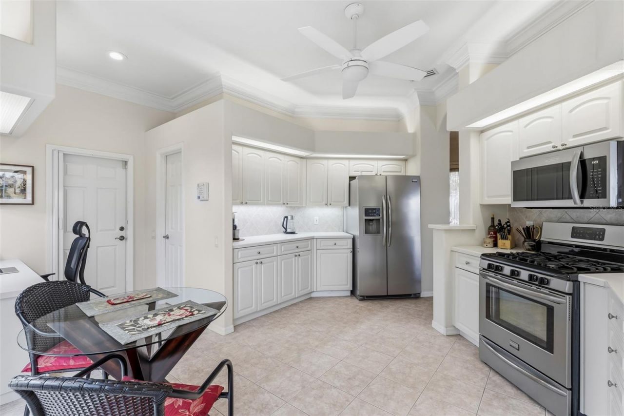 8669 54th Avenue Circle E, Bradenton, FL 34211 Photo