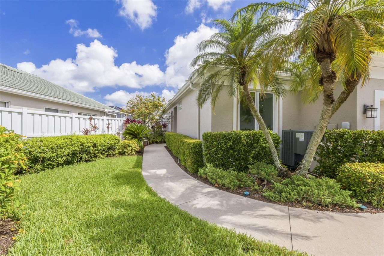 8669 54th Avenue Circle E, Bradenton, FL 34211 Photo