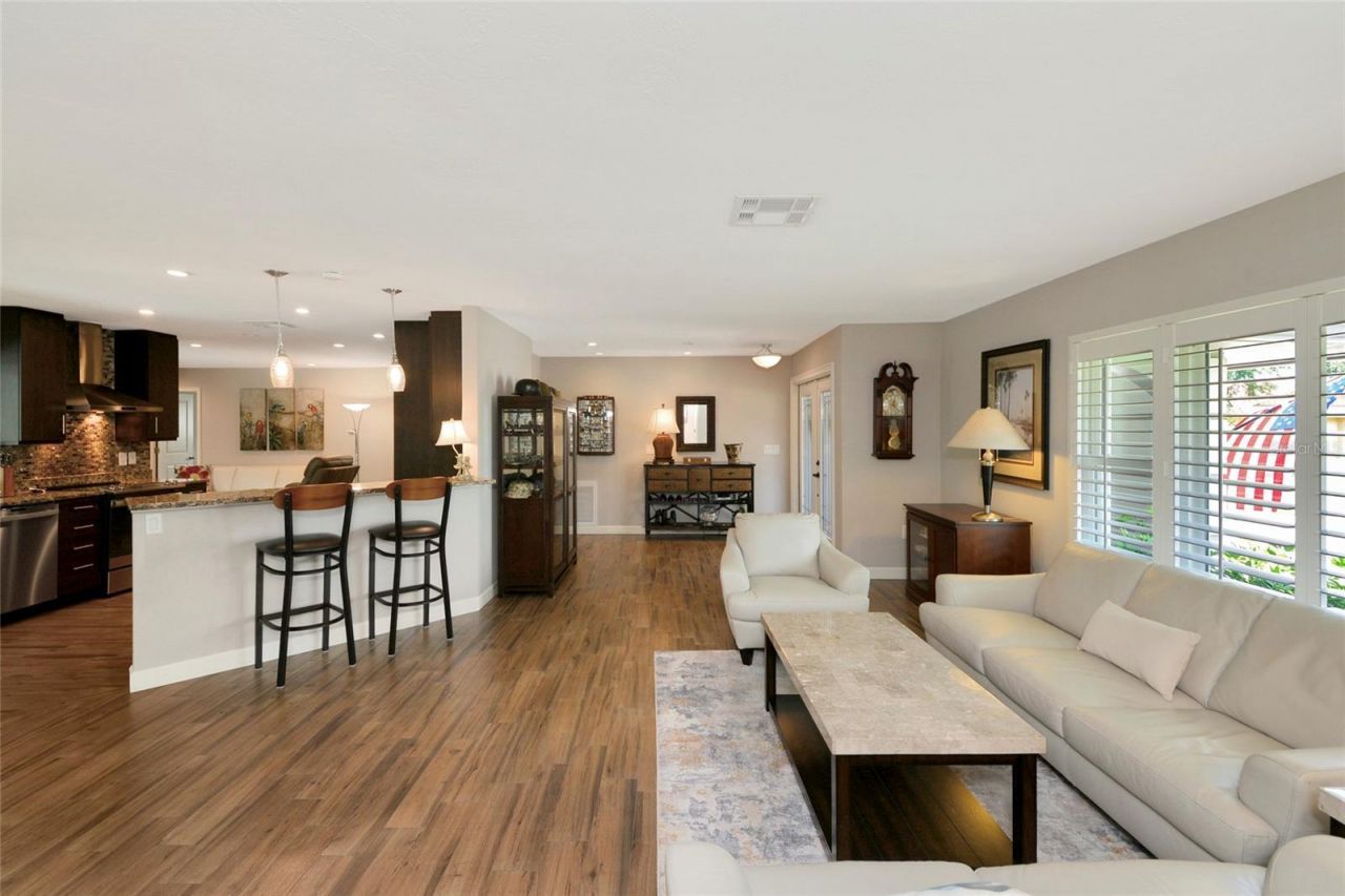 157 Lookout Point Drive, Osprey, FL 34229 Photo