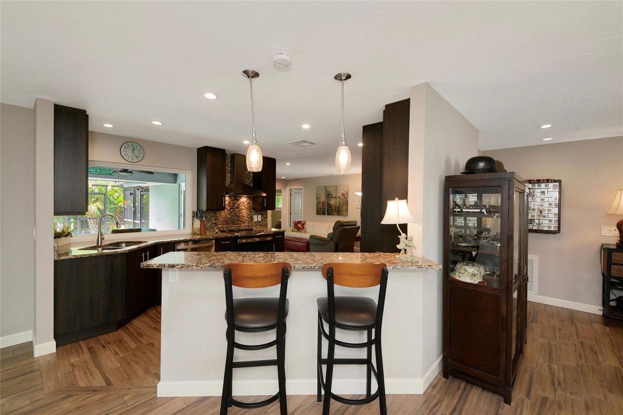 157 Lookout Point Drive, Osprey, FL 34229 Photo