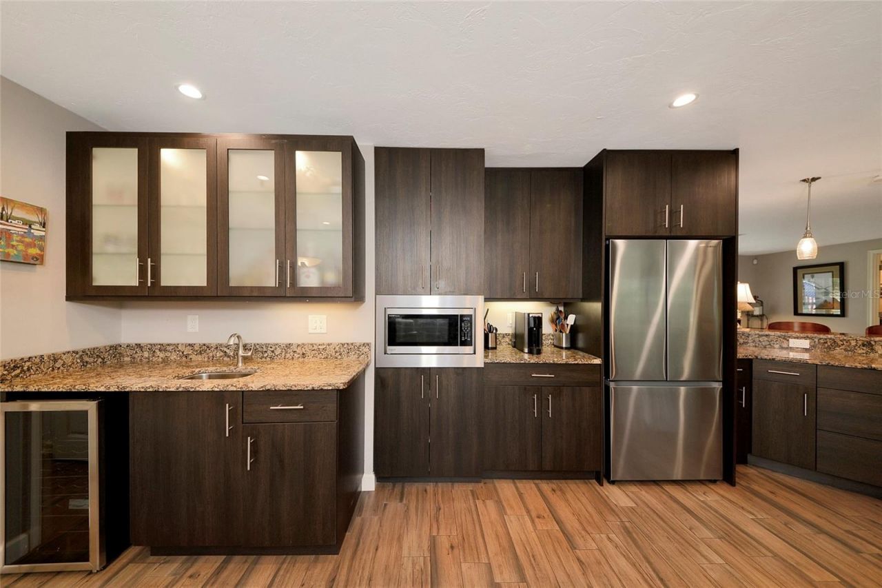157 Lookout Point Drive, Osprey, FL 34229 Photo