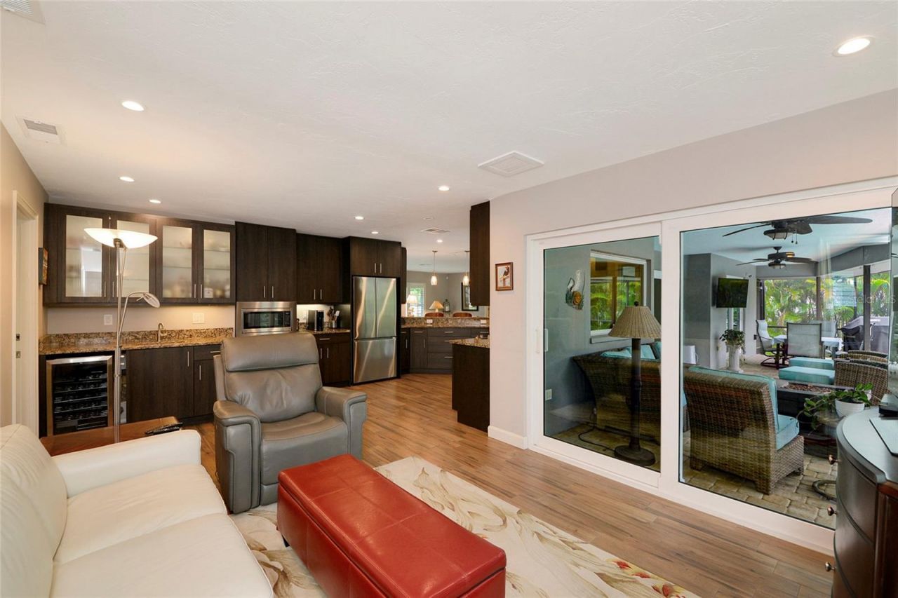 157 Lookout Point Drive, Osprey, FL 34229 Photo