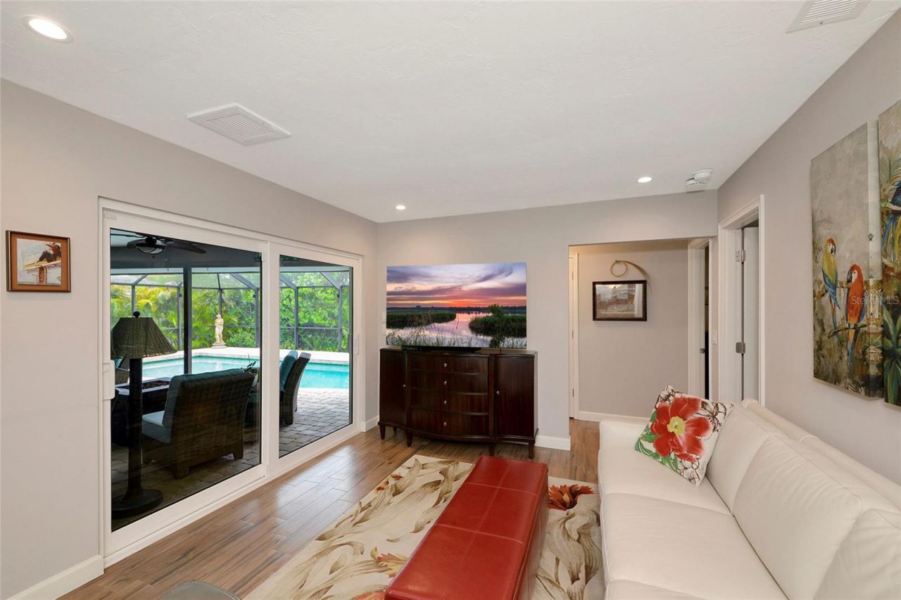 157 Lookout Point Drive, Osprey, FL 34229 Photo