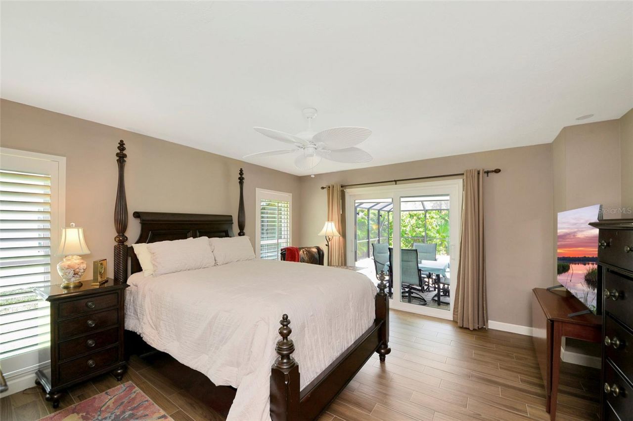157 Lookout Point Drive, Osprey, FL 34229 Photo