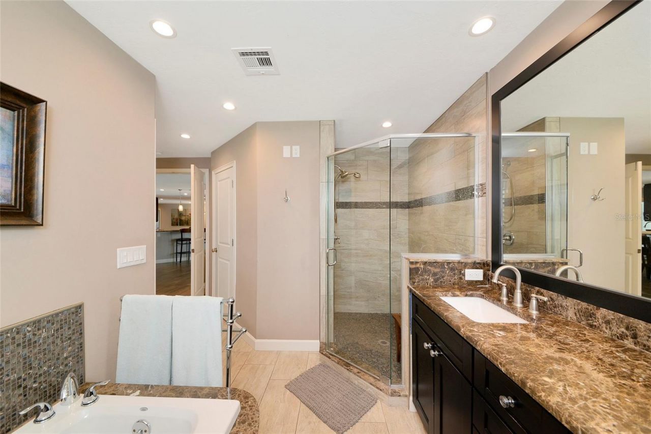 157 Lookout Point Drive, Osprey, FL 34229 Photo