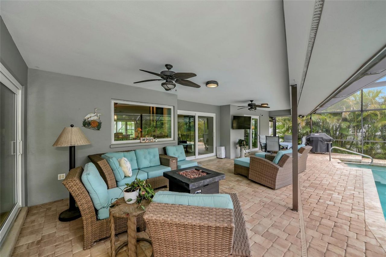 157 Lookout Point Drive, Osprey, FL 34229 Photo