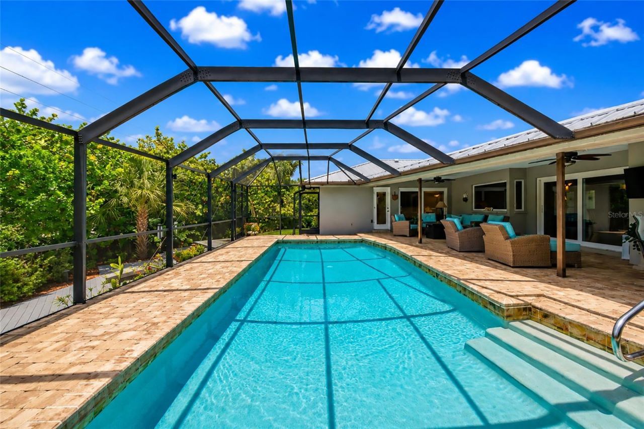 157 Lookout Point Drive, Osprey, FL 34229 Photo