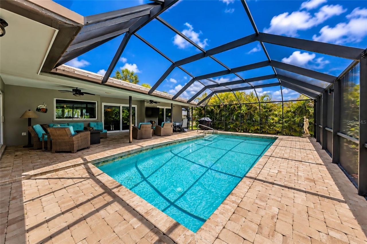 157 Lookout Point Drive, Osprey, FL 34229 Photo