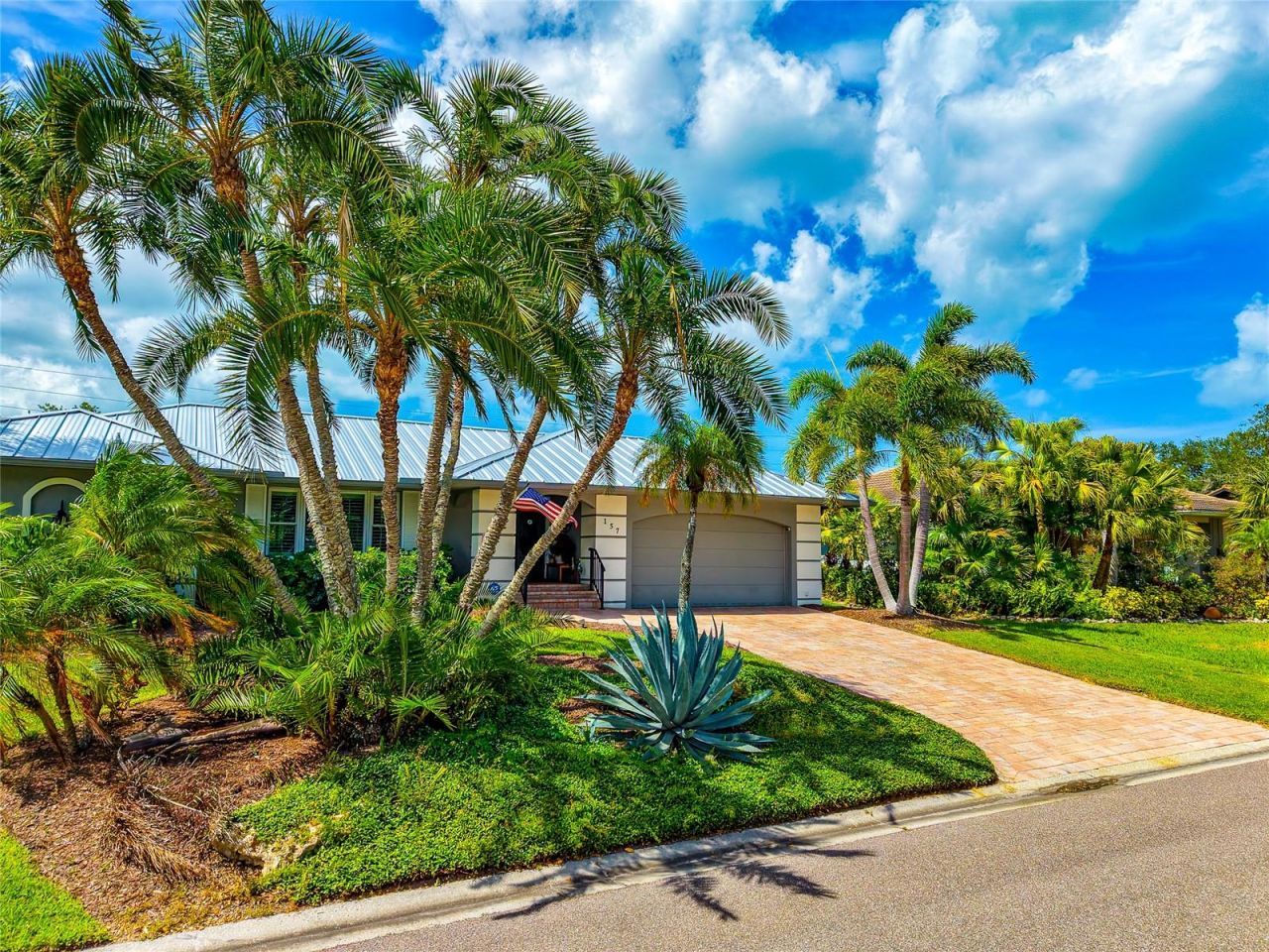 157 Lookout Point Drive, Osprey, FL 34229 Photo