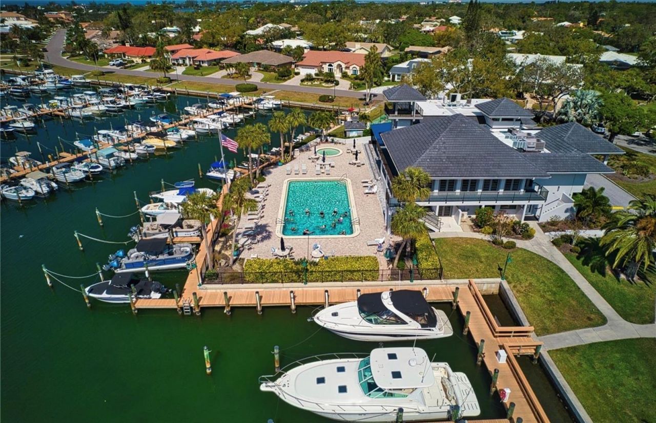157 Lookout Point Drive, Osprey, FL 34229 Photo