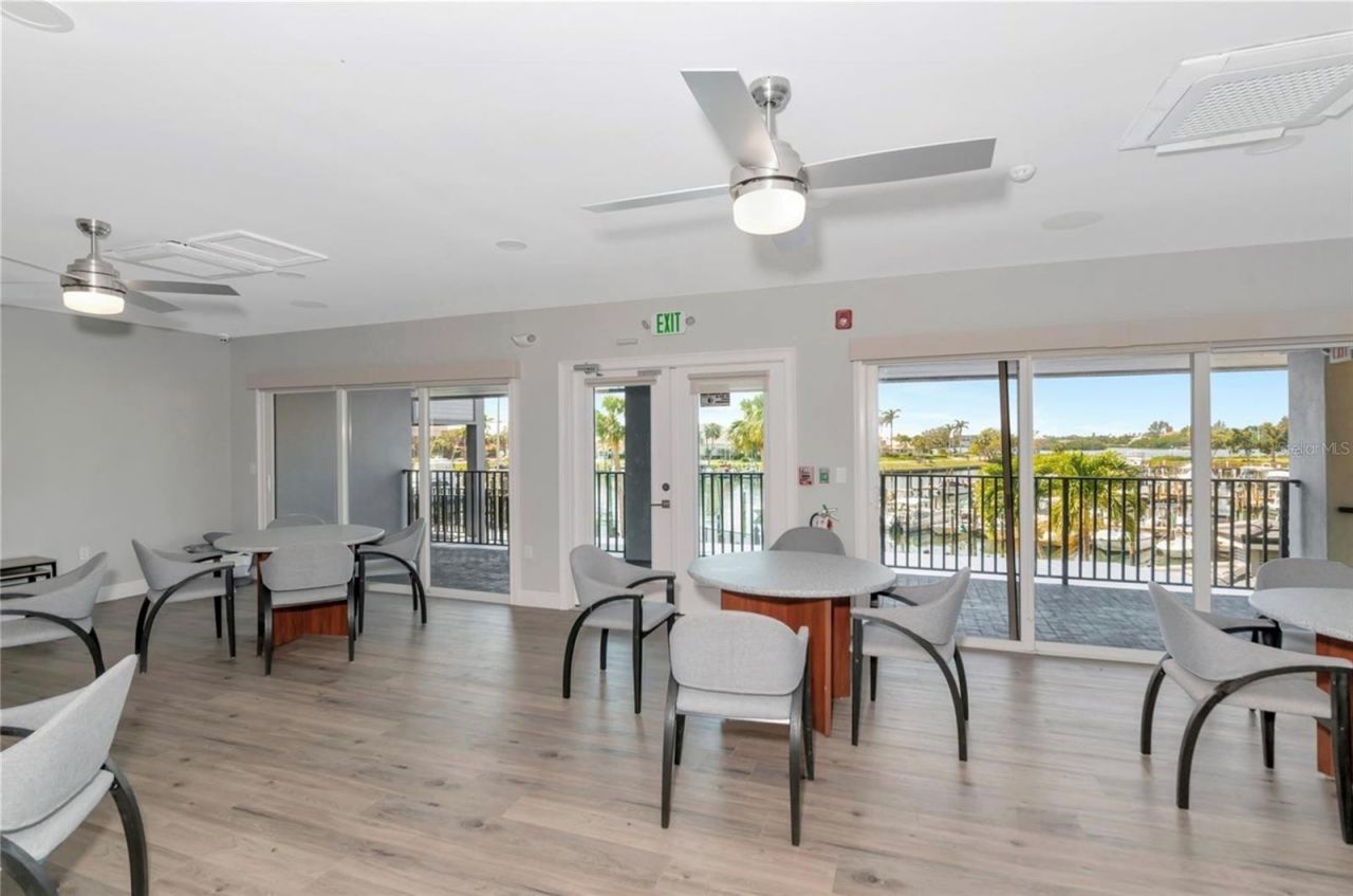 157 Lookout Point Drive, Osprey, FL 34229 Photo