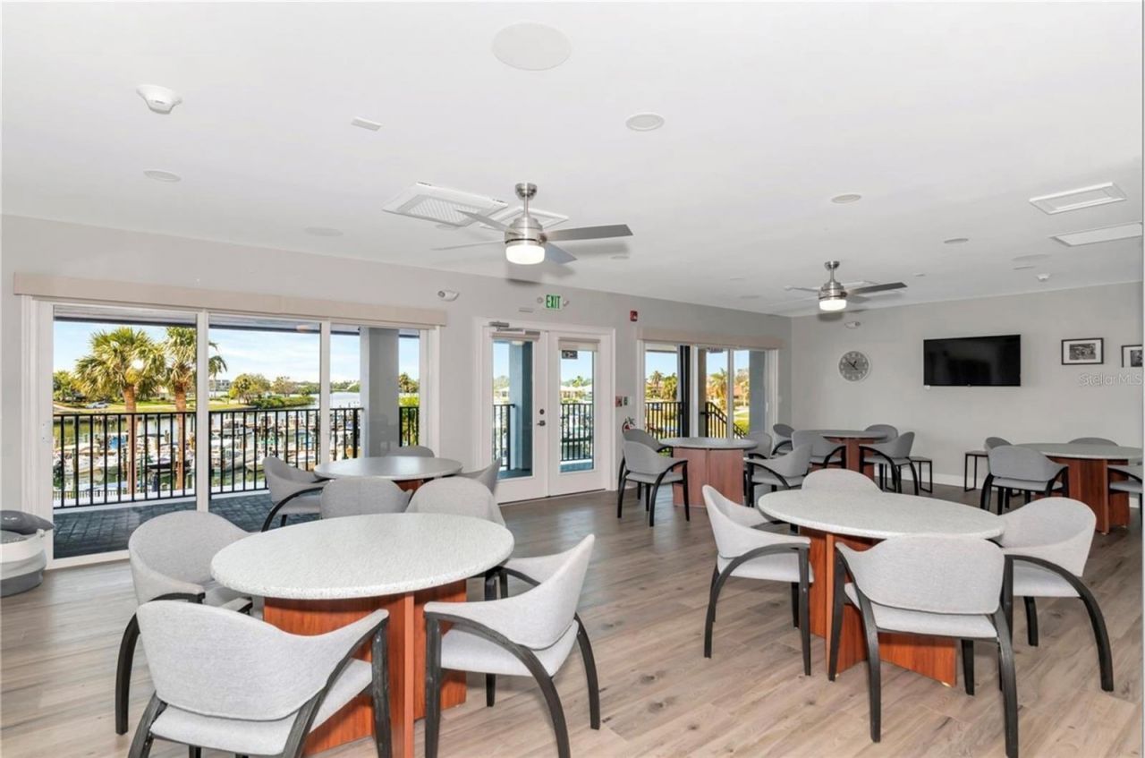 157 Lookout Point Drive, Osprey, FL 34229 Photo