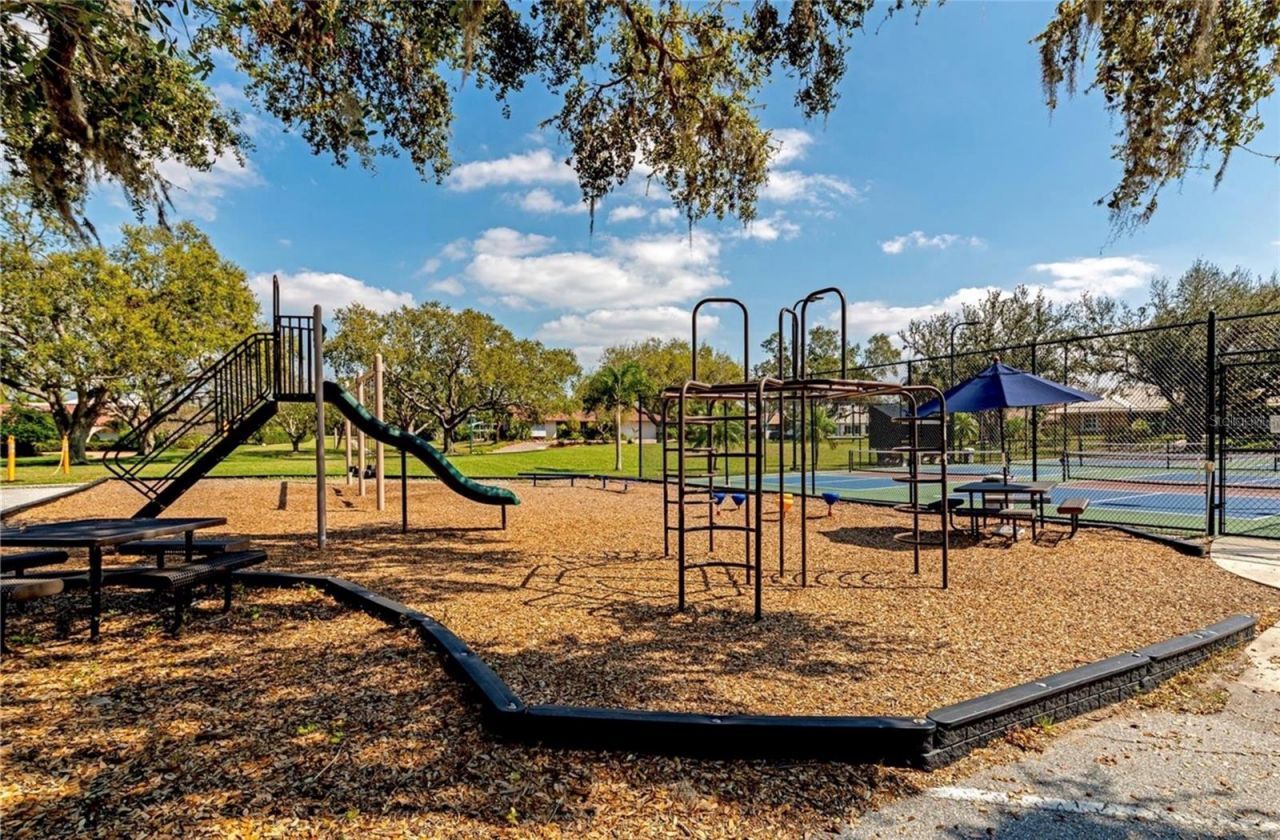 157 Lookout Point Drive, Osprey, FL 34229 Photo