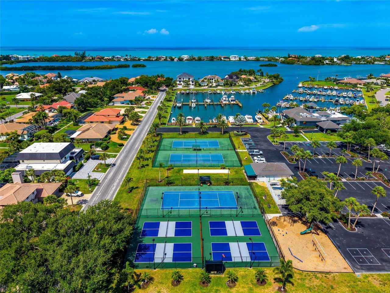 157 Lookout Point Drive, Osprey, FL 34229 Photo