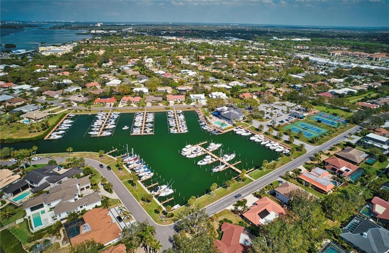 157 Lookout Point Drive, Osprey, FL 34229 Photo