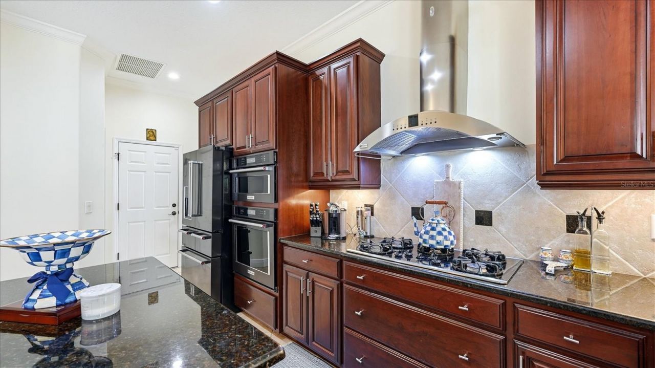 3754 Eagle Hammock Drive, Sarasota, FL 34240 Photo