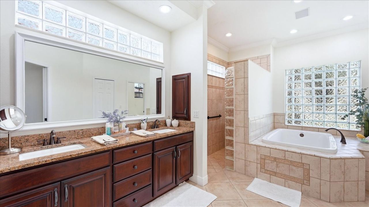 3754 Eagle Hammock Drive, Sarasota, FL 34240 Photo