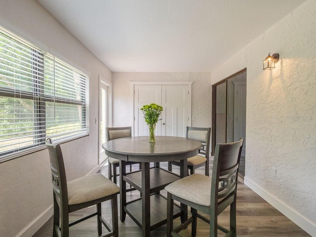 193 Pineneedle Drive, Bradenton, FL 34210 Photo