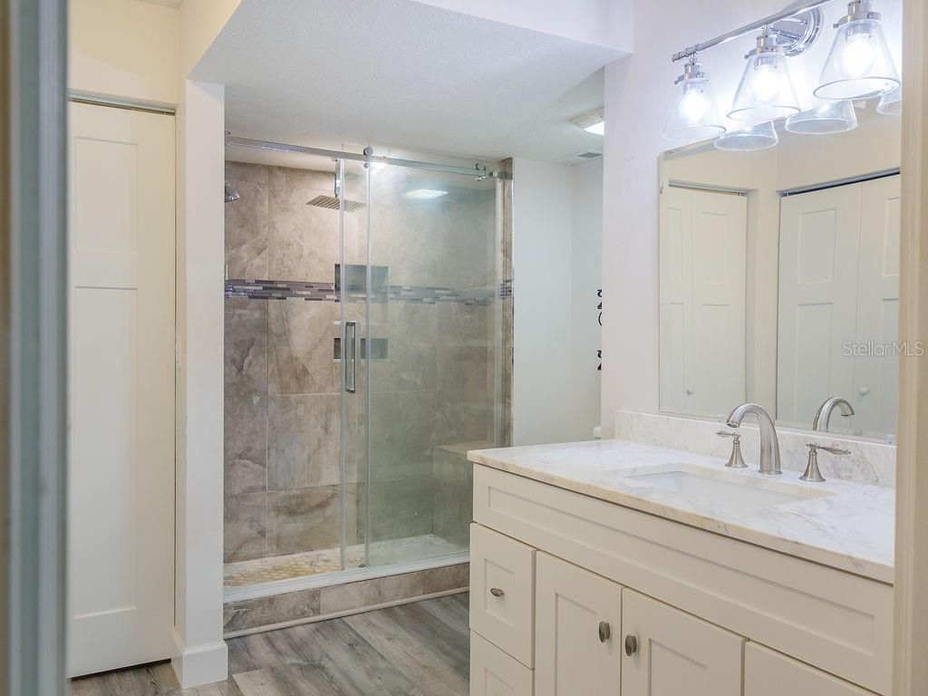 193 Pineneedle Drive, Bradenton, FL 34210 Photo