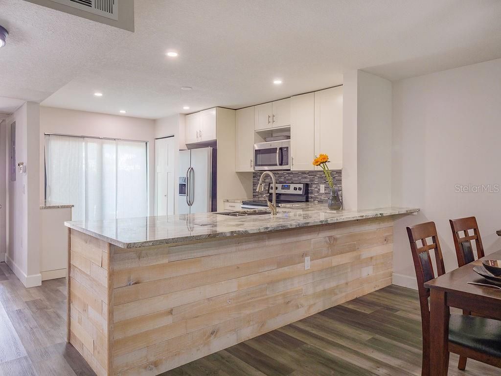 193 Pineneedle Drive, Bradenton, FL 34210 Photo