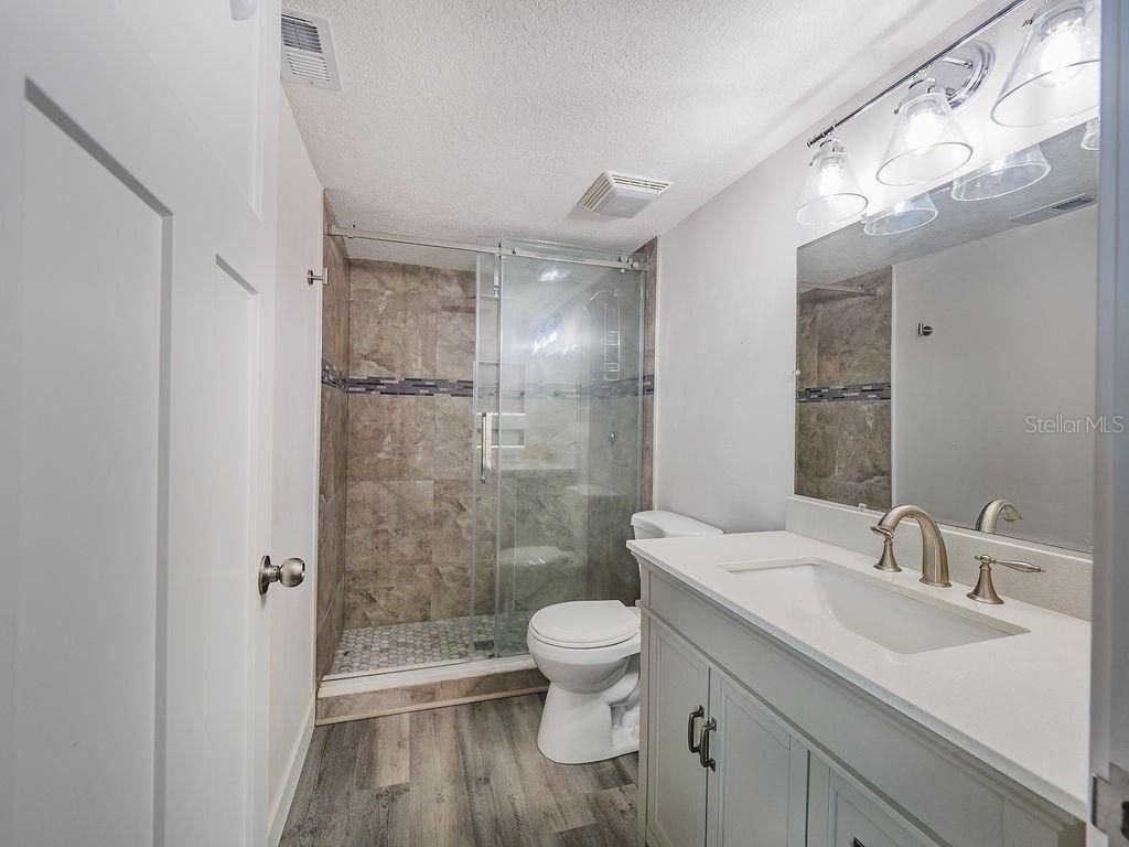 193 Pineneedle Drive, Bradenton, FL 34210 Photo