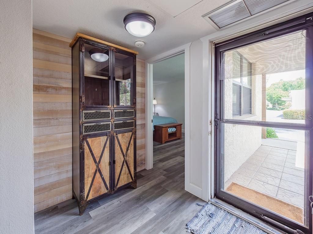 193 Pineneedle Drive, Bradenton, FL 34210 Photo