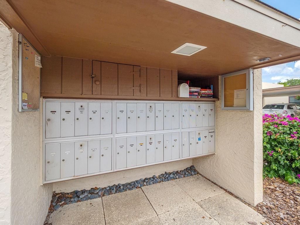 193 Pineneedle Drive, Bradenton, FL 34210 Photo