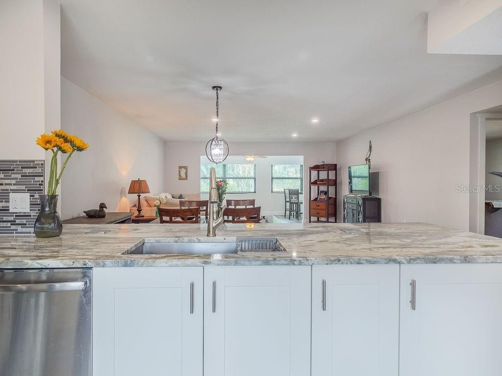 193 Pineneedle Drive, Bradenton, FL 34210 Photo