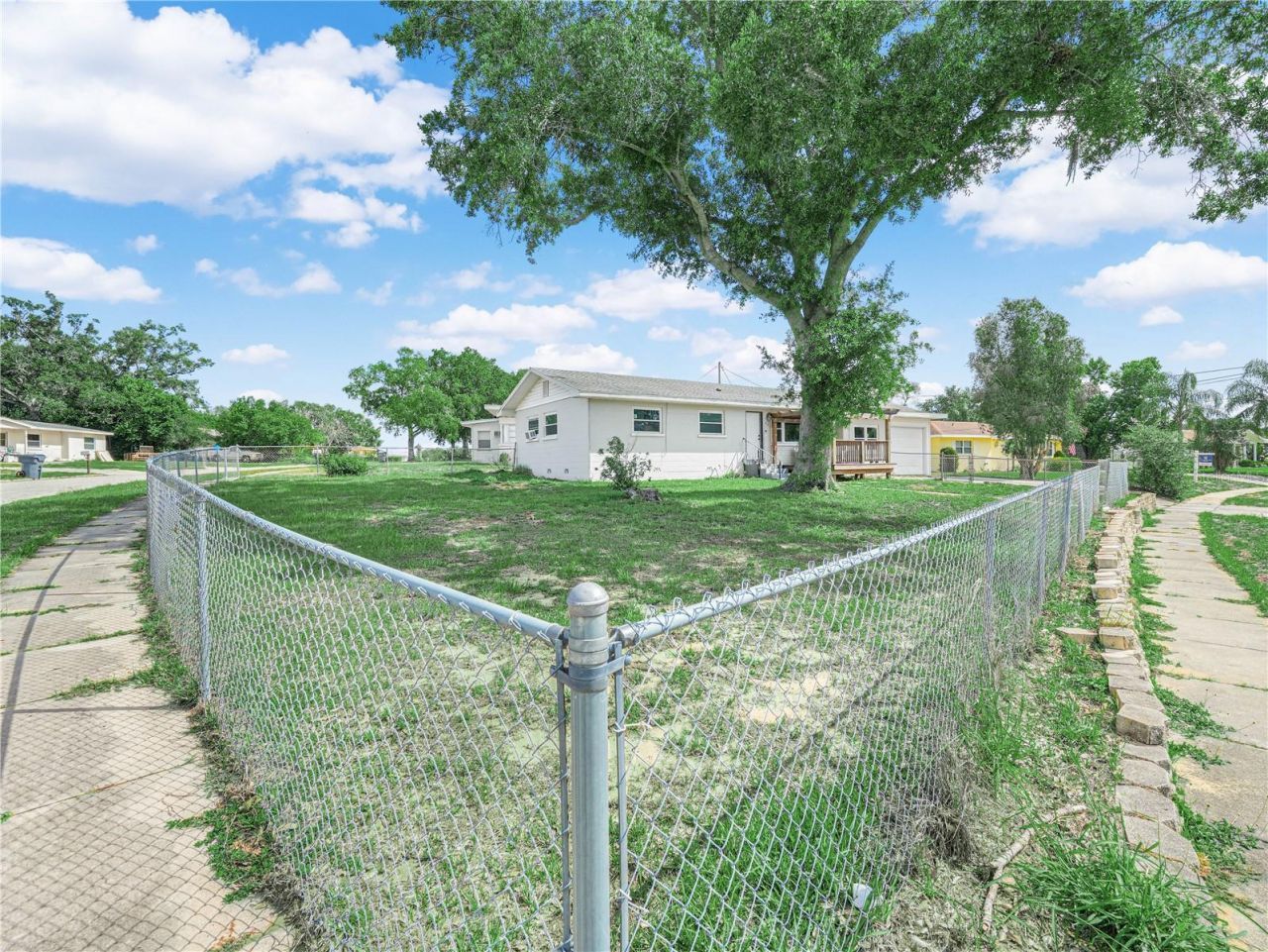 231 Ridge Manor Drive , Lake Wales, FL 33853 Photo