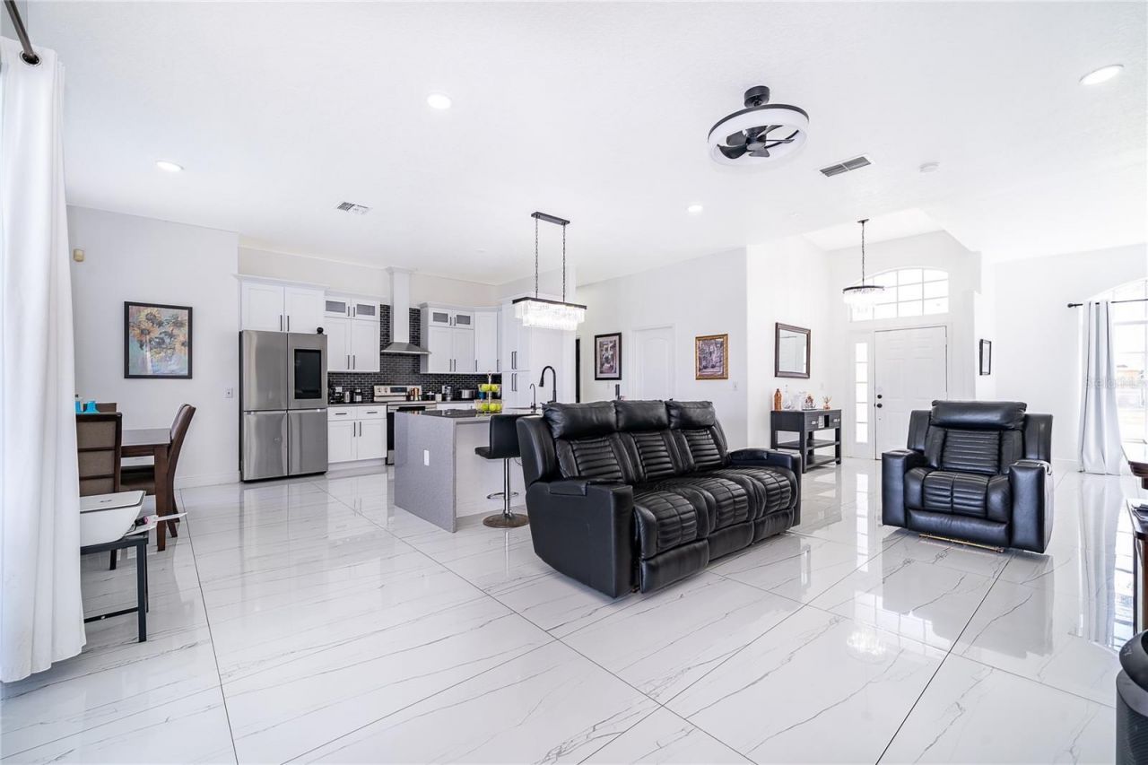 2654 Hawthorne Lane, Kissimmee, FL 34743 Photo