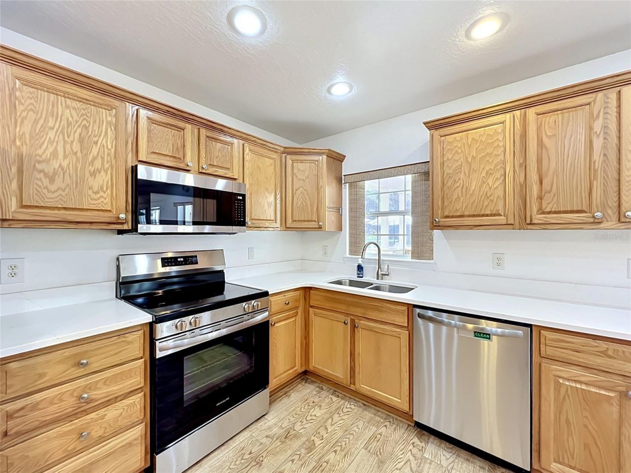2300 Pine Meadows Place, Chuluota, FL 32766 Photo