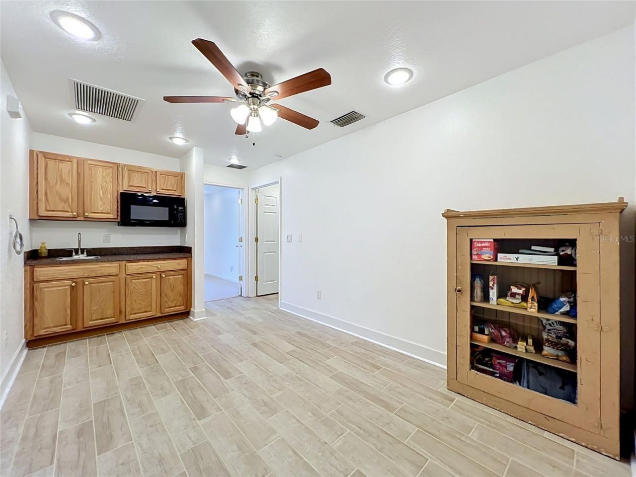 2300 Pine Meadows Place, Chuluota, FL 32766 Photo