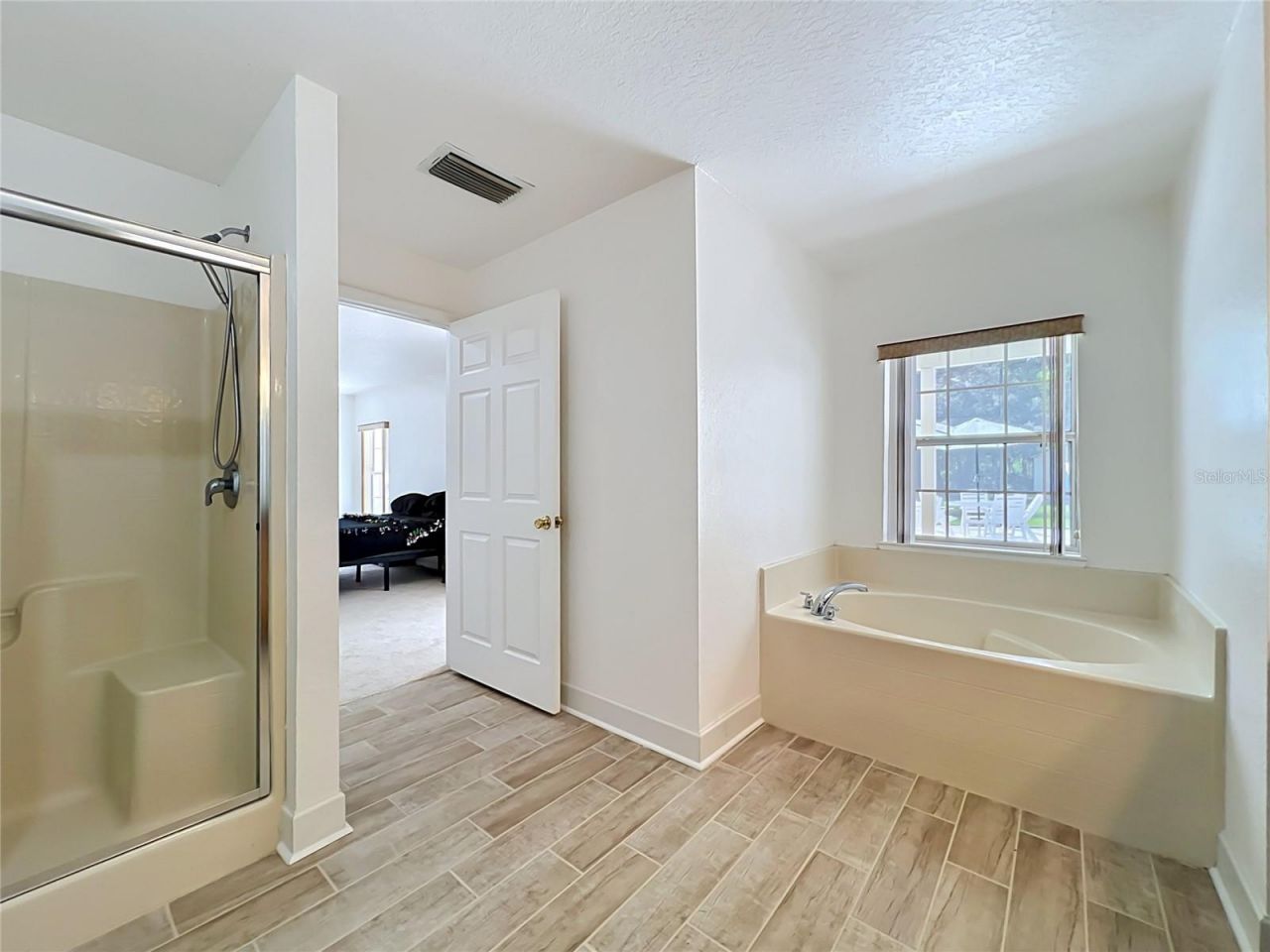 2300 Pine Meadows Place, Chuluota, FL 32766 Photo