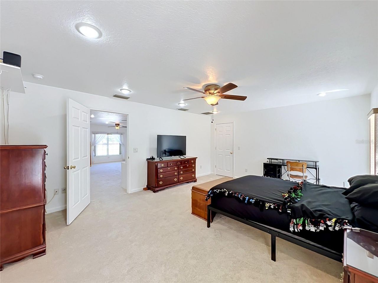 2300 Pine Meadows Place, Chuluota, FL 32766 Photo