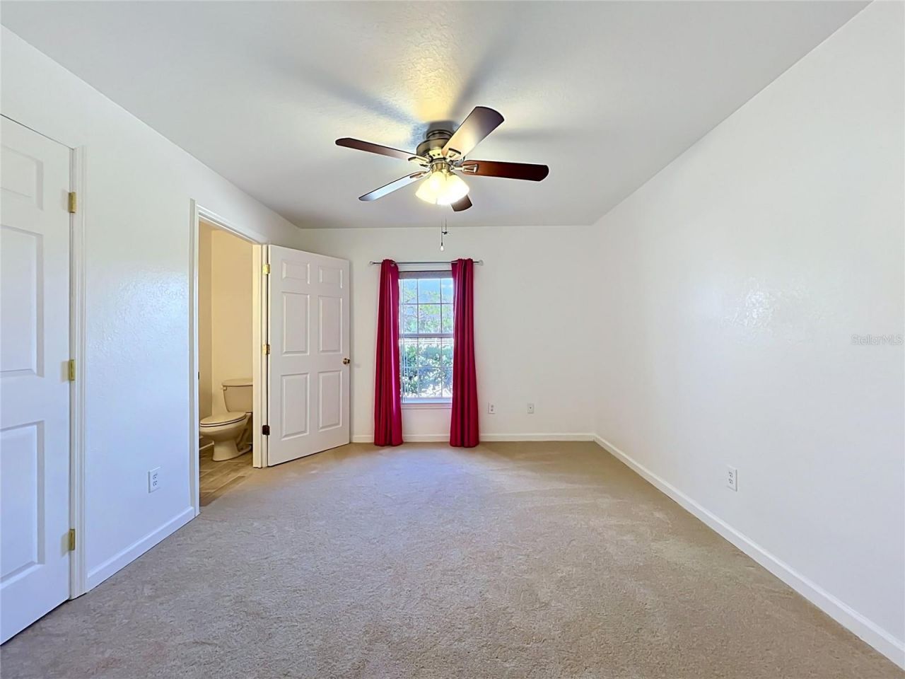 2300 Pine Meadows Place, Chuluota, FL 32766 Photo