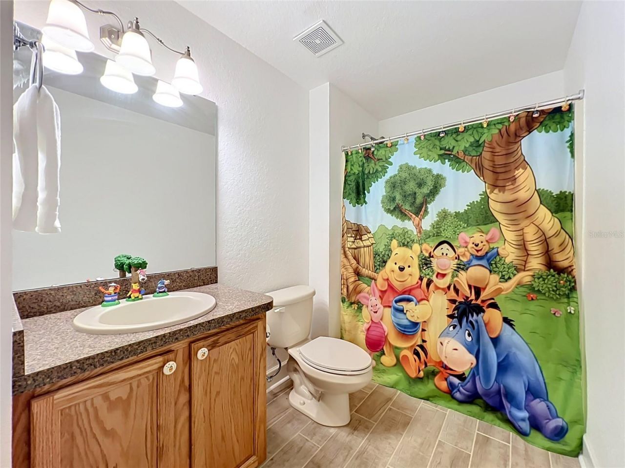 2300 Pine Meadows Place, Chuluota, FL 32766 Photo