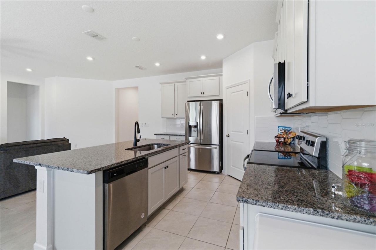 905 Honey Petal Lane, Deland, FL 32720 Photo