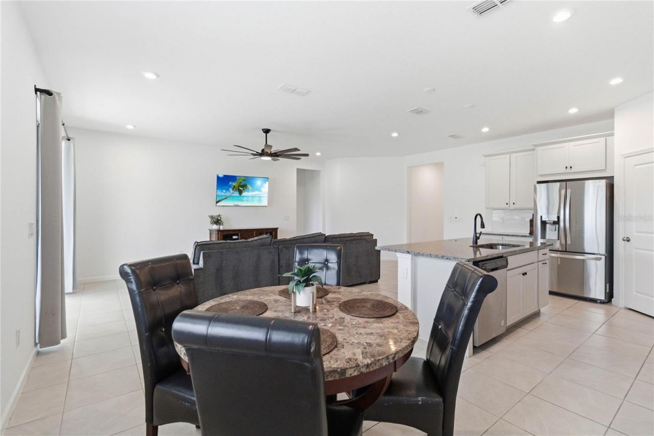 905 Honey Petal Lane, Deland, FL 32720 Photo